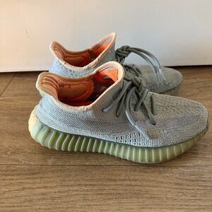 Adidas Yeezy Boost 350 V2 Desert Sage Size 5.5 Primeknit Orange Gym Shoes